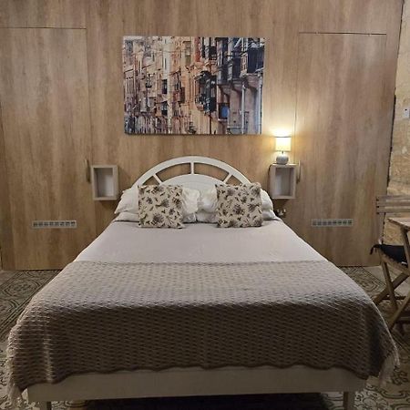 Servants' Quarters Studio Apartment Valletta Exteriér fotografie